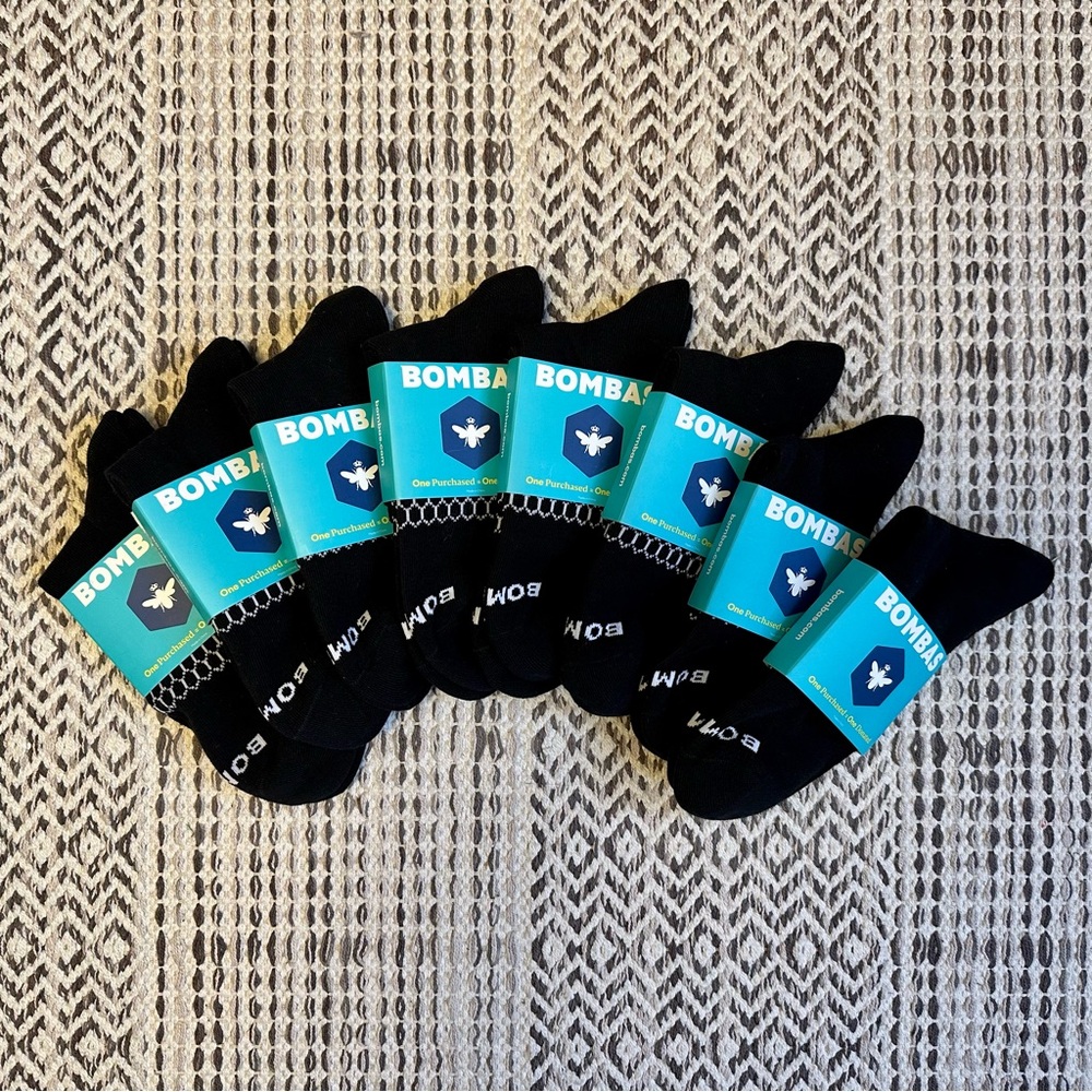 Bombas Quarter Crew Socks in Black